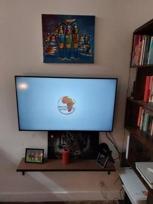 Appartement Super Au Coeur De Montmartre